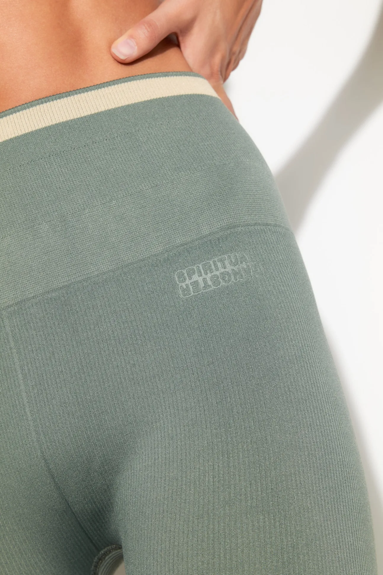 Love Seamless 7/8 Legging